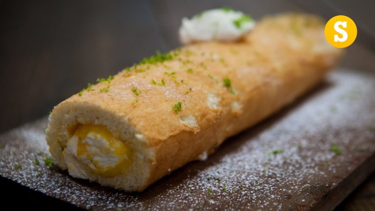 Mango Swiss Roll Recipe | Sorted Food