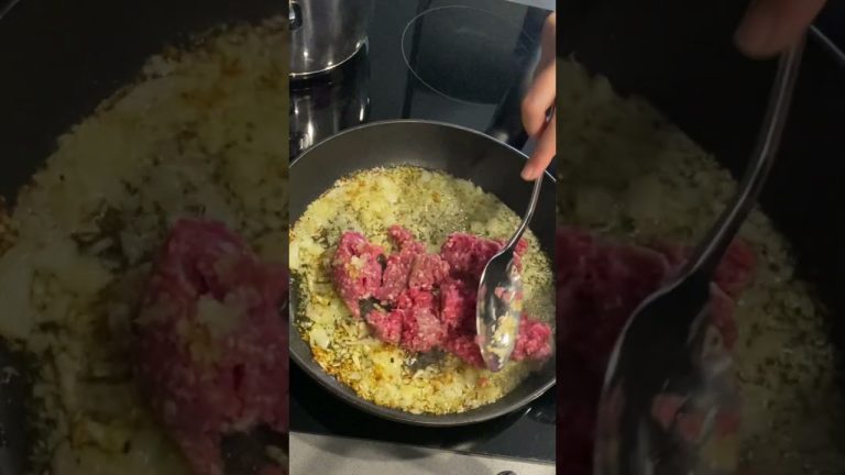 Sarımsaklı Yoğurtlu Kıymalı Makarna🍝 | Minced Meat Pasta With Garlic Yoghurt🍝