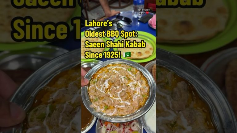 Lahore’s Oldest BBQ Spot: Saeen Shahi Kabab Since 1925! 🇵🇰💯 #streetfood #walledcity #lahorefood