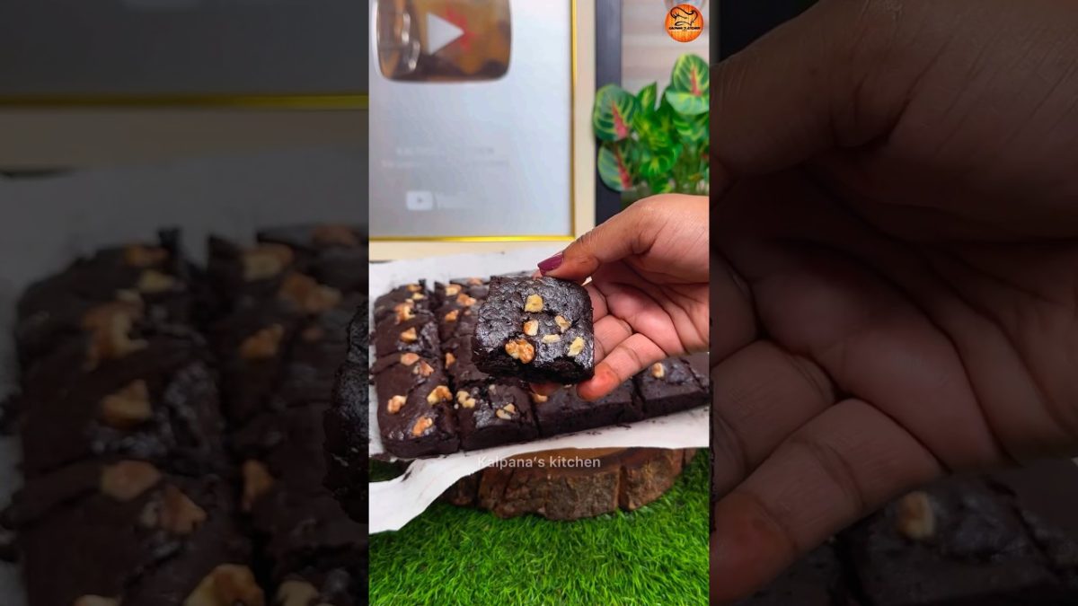 Walnut brownie 😍😍❤️❤️…. #shorts #chocolate #brownie #walnutbrownie #dessert #kalpanaskitchen