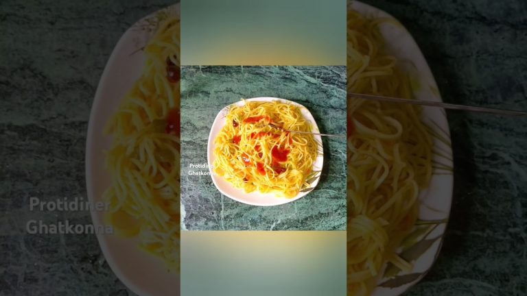 সকালের জলখাবার #food #trending #breakfast #tiffin #chowmin #short #youtubeshorts #yt