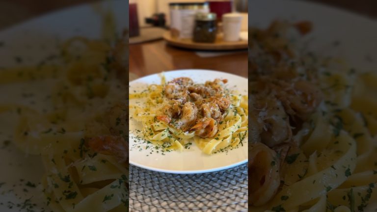 Cómo hacer fettuccine alfredo #pasta #fettuccine #alfredo #parmesano #cocina #receta #comida