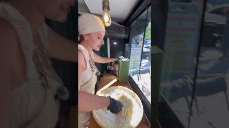 İzmir'de Chefigata Pasta'dan PERMASAN TEKERİNDE TAZE MAKARNA 💯👌