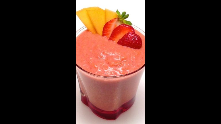 Yummy Peach Strawberry Smoothie 🍓🍑😋😍