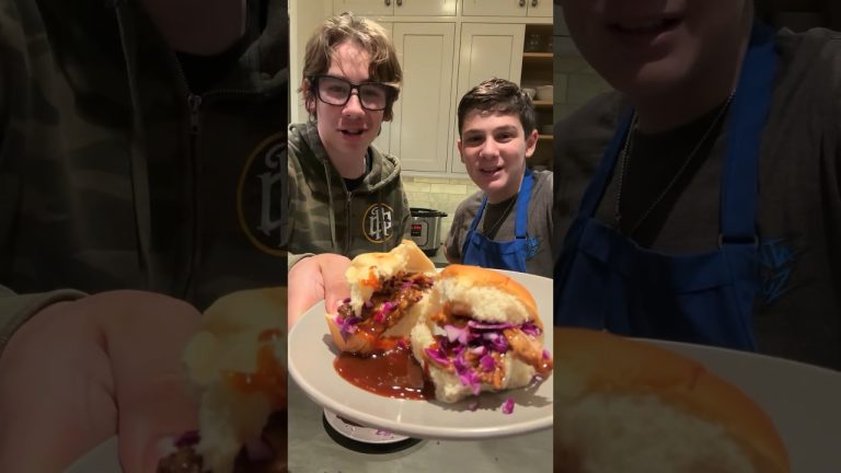 Pulled pork sliders!￼ #cooking #short #chef #cook #shorts #fyp #chefluca