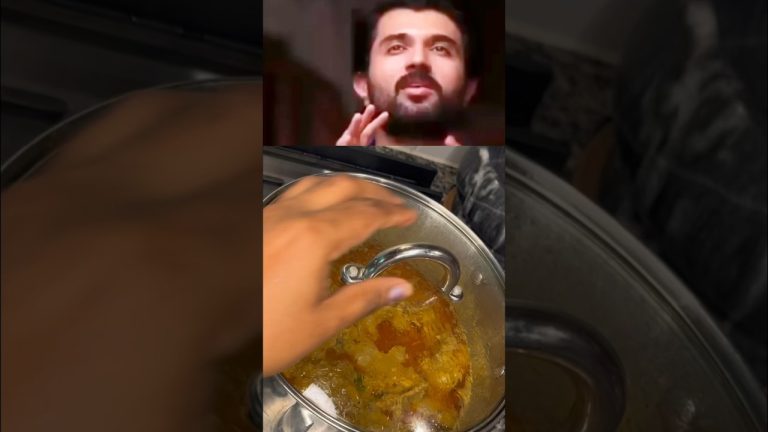 Sunday roju okkokkari windows nundi chicken vasana..😋😀#vijaydevarakonda #telugumemes #shorts