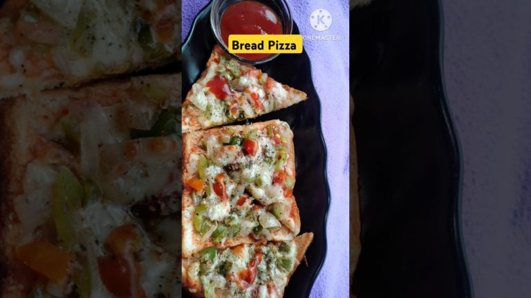 kids favourite bread pizza 🍕 | #trendingshorts | #ytshortvideo  #trendingreels #Monika's Recipe |