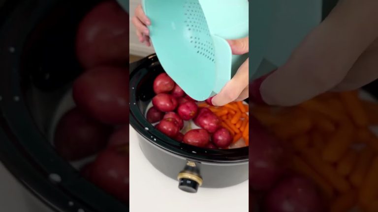 Easy crockpot dinner #easyrecipe #recipe #crockpot #dinner #chicken