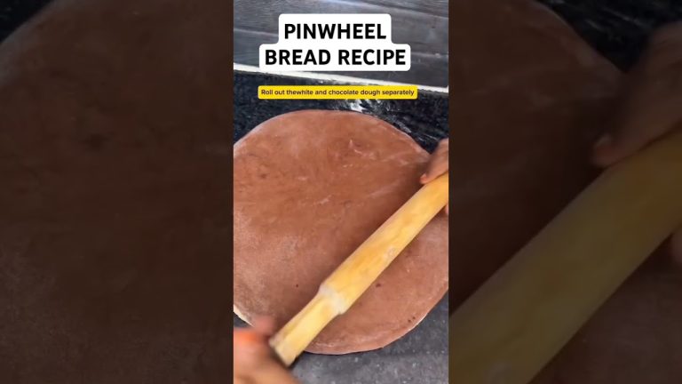 Delicious Pinwheel Bread Recipe you should try😋😋 #breadrecipe #bread#pastry#shorts#viralvideo