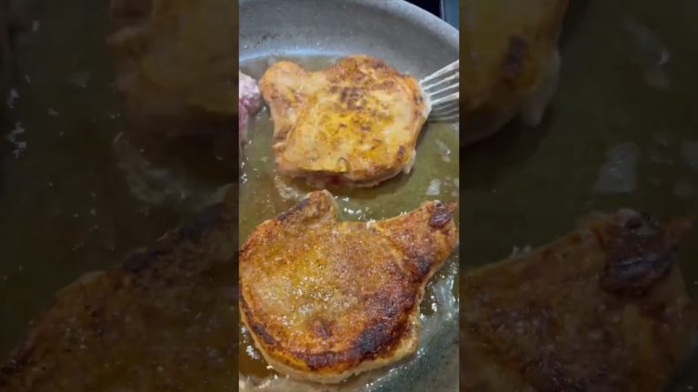 Pork Chops in Gravy #dinnerideas