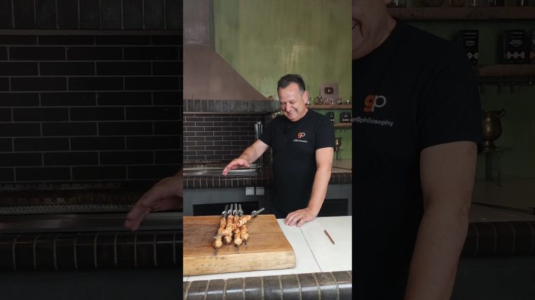 Πώς σβήνουμε τα κάρβουνα #bbq #charcoal #tips #grill #howto #grilling #bbqlovers #amberq #greece