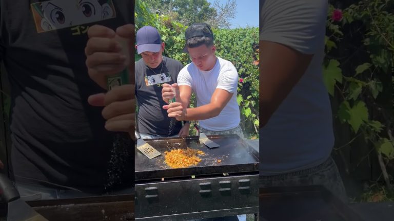 How to cook Cheesy Crawfish Pasta on the Flattop Griddle | Let’s Go!