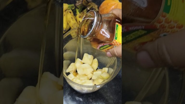 😋 Easy Breakfast Smoothie Recipe #shorts #ytshorts