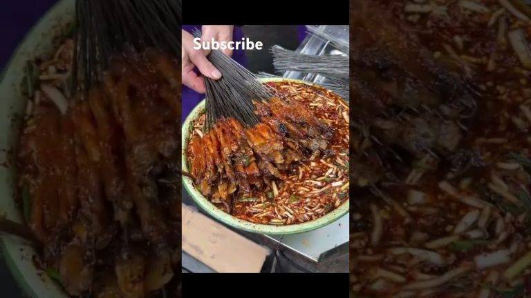 BBQ #streetfood #thainoodles #noodledishes #food  #noodlesoup #noodlelove #soupnoodles #delicious