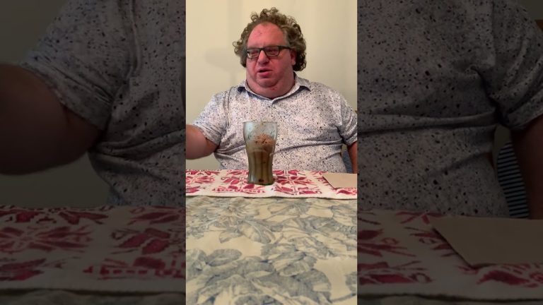 How to make a Chocolate Stout Float #beer #cooking #recipe #foodie #icecream #dessert