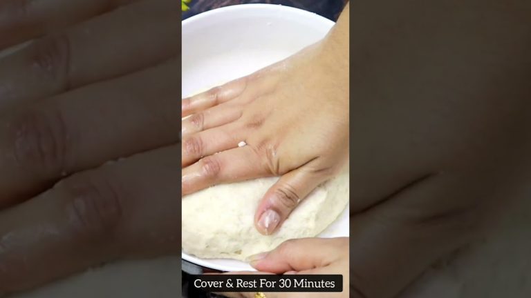 স্টিলের বাটিতে পাউরুটি বাড়িতে খুব সহজে বানিয়ে ফেলুন #shorts #rumisrecipes #trending