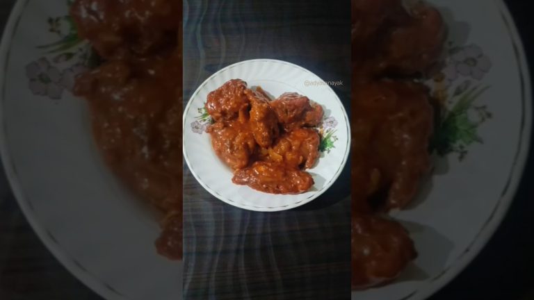 Chilli Chicken & Lachha Paratha Restaurant Style🤤🍗 | AD     #shorts #chillychicken #lachhaparatha