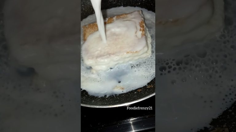 Ye itna viral kyu ho gaya?? 😱 #shorts  #bread #viralvideo #breadrecipe #trending #short