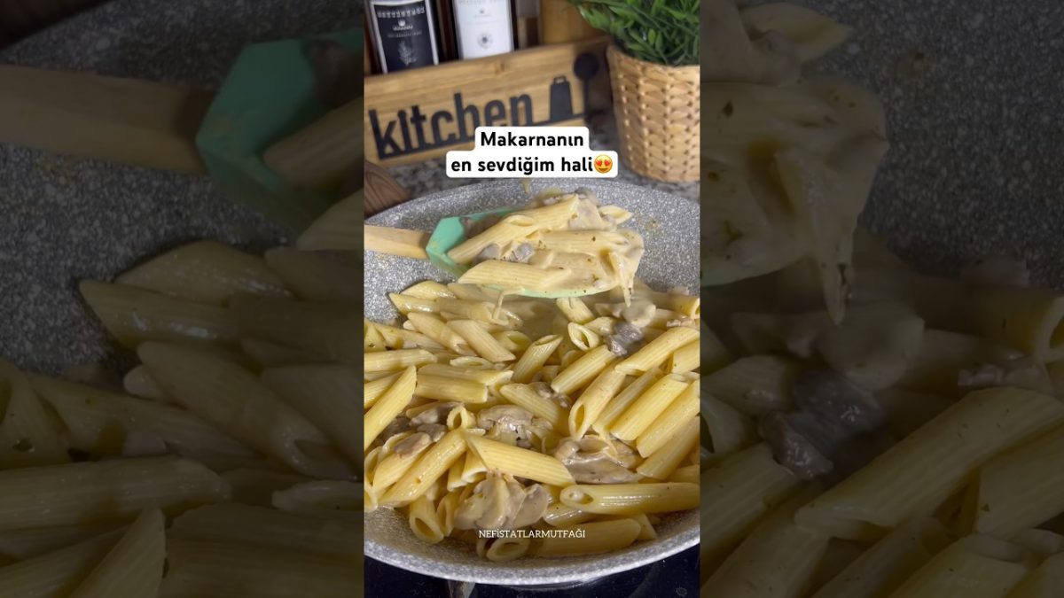 Kremalı mantarlı makarna tarifi😍 #makarna #viral #trend #shorts Malzemeler yorumda 👇👇