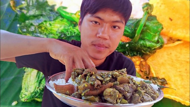 ASMR SPICY PORK RECIPE COOKING  PORK BELLY MEAT VILLAGE GARIB STYLE COOKING PORK