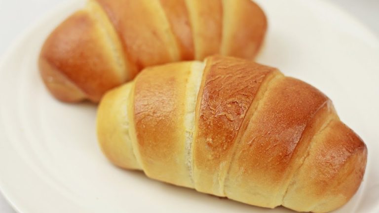 Japanese Butter Roll (Crescent Roll) – Recipe By ZaTaYaYummy