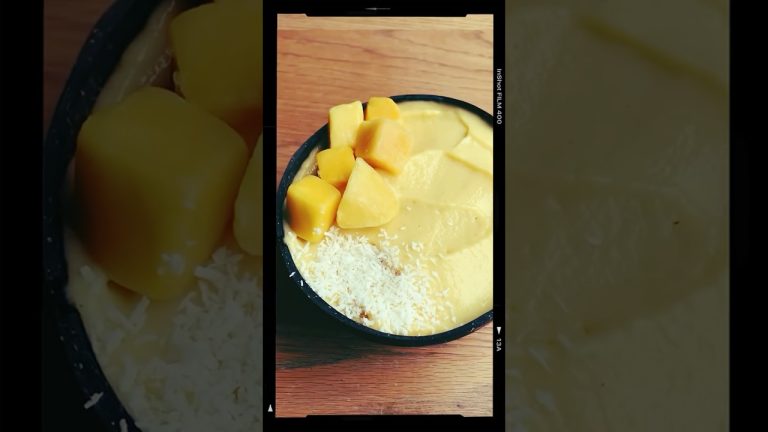 Yummiest Smoothie Bowl Ever 😍. #smoothierecipes #weightlossdiet #healthyfood #food #detox #fitness