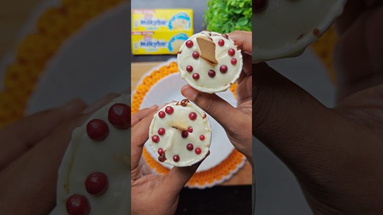 Mix Chocolate Ice-cream😋😋#shorts #youtubeshorts  #cartoon #shortvideo  #indianfoodiemullashaheen #yt