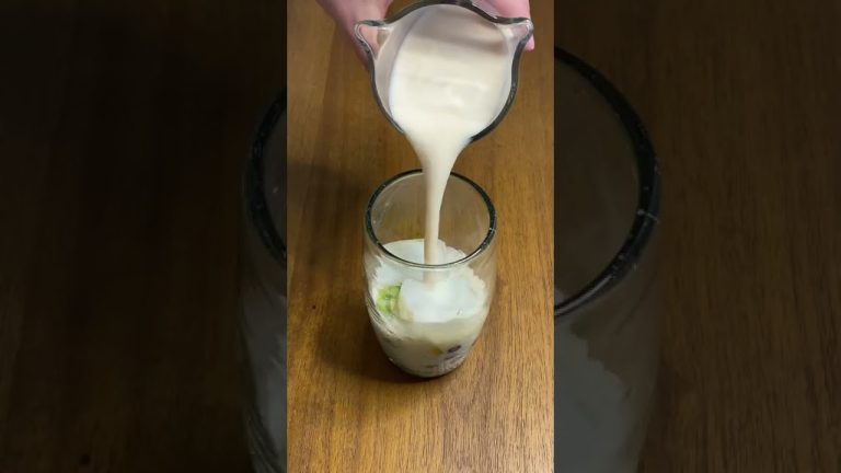 Blueberry Avocado Smoothie