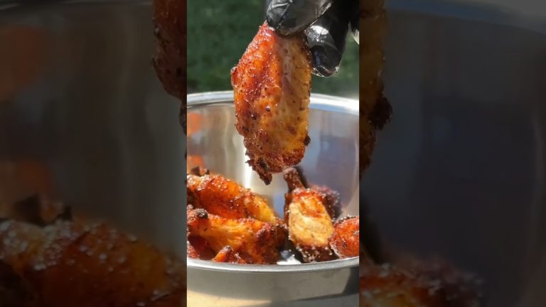 Lunch Hack – crispy smoked wings on a pellet grill #rotoq360 #rotisserie #basket @PitBossGrills