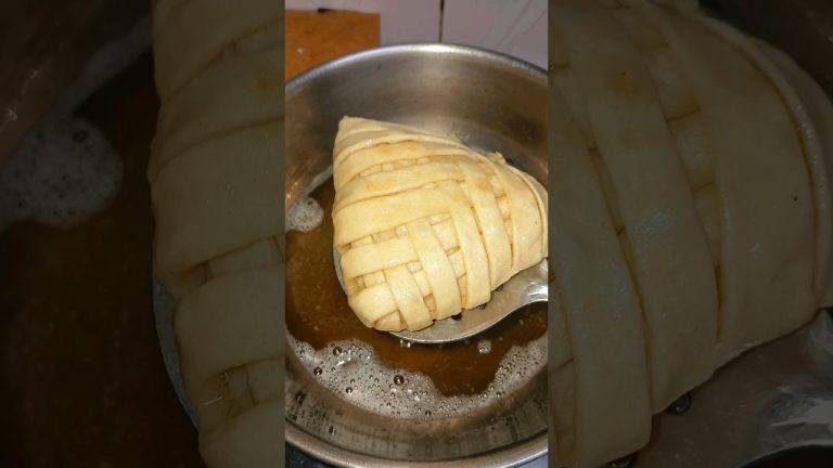 Bread Snacks#Shorts#Viral#CookingStudiobyginni#Egg#Snacks#Nashta#Bread#Recipes#নাস্তা #ডিম #Chicken