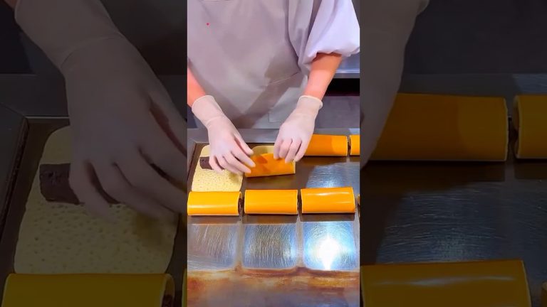 Sweet field pancake rolls #shorts #short #eggrecipe #recipes #streetfood #yt #trending #viralvideo