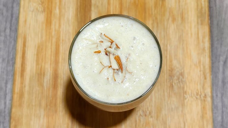 Banana Oats Smoothie/Smoothie recipe/Breakfast Smoothie For Weightloss