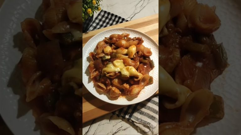 Chicken Pasta Recipe|Saucy Chicken Pasta #shorts #ytshorts