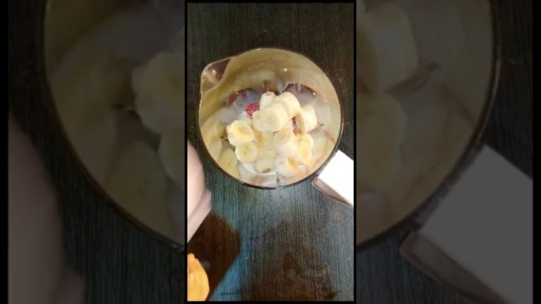 Strawberry Milkshake | Strawberry Smoothie | Strawberry Banana Milkshake | Icecream Milkshake