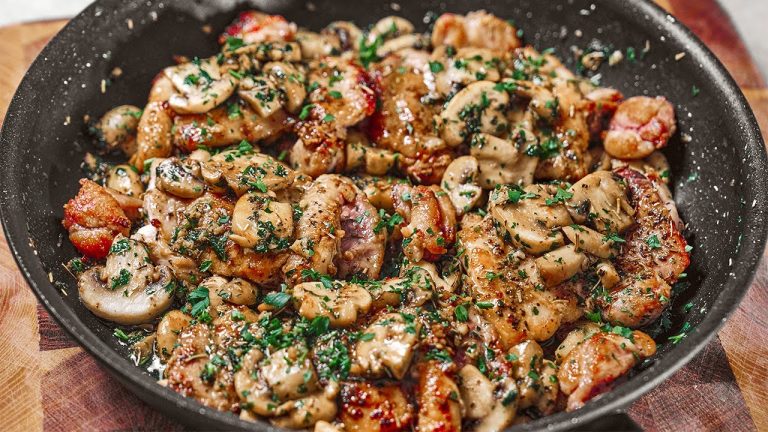 The tastiest Garlic Mushroom Chicken Thighs Recipe you can make at home!
