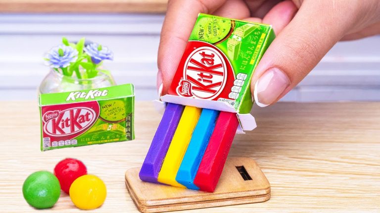 Amazing KITKAT Cake Dessert | Delicious Miniature Rainbow Chocolate Cake Decorating | KitKat Recipes