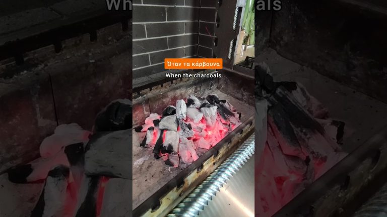 Πώς ανάβουμε τα κάρβουνα #bbq #charcoal #howto #tips #grilling #cooking #easy #outdoorcooking #grill