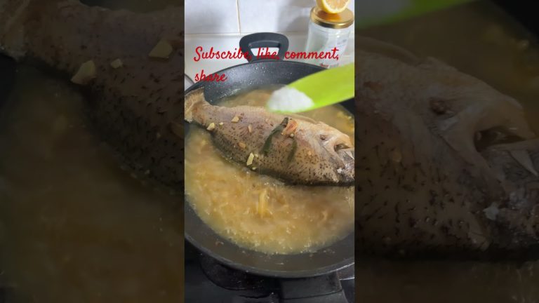 #fish #steamfishrecipe #seafoodrecipes #easyfoodtomakeathome #food #viralvideo #foryou#fishrecipes