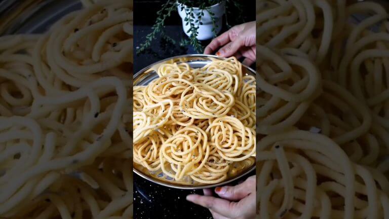 கிருஷ்ண ஜெயந்தி ஸ்பெஷல் அவல் முறுக்கு| Aval Murukku @mayagarments #shorts