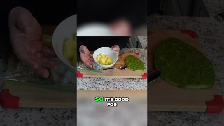 Boost Your Health with this Anti Inflammatory Pineapple Smoothie Recipe