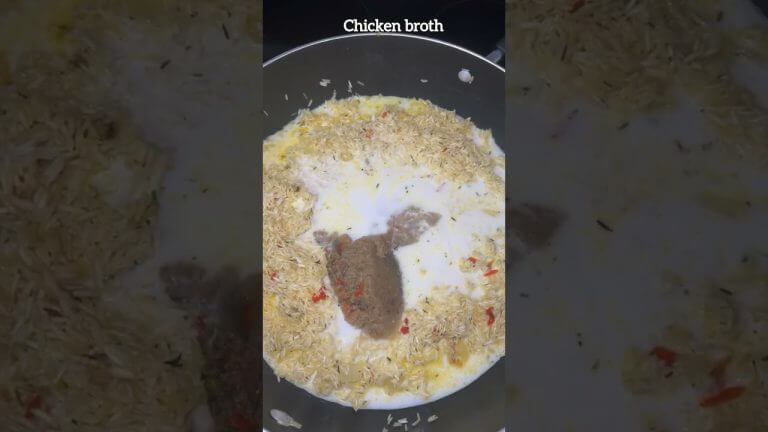 Seafood fried rice recipe #food #nigeriancuisine #shorts #friedrice #seafood recipes#fyp