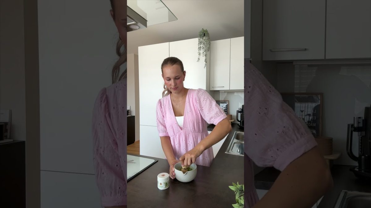 Himbeer-Matcha-Latte x Vanille: Das Sommergetränk 2024 mit Iced Matcha 🍹 | REWE Deine Küche