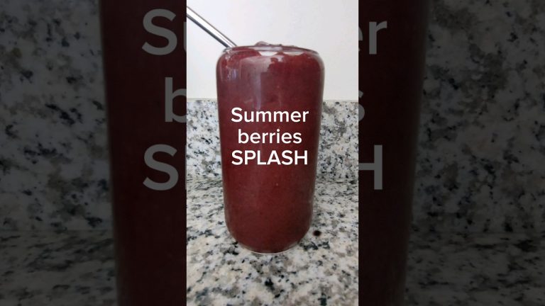 Summer BERRY smoothie recipe with a TWIST