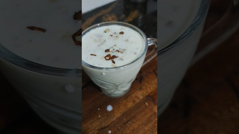 Apple 🍎 Banana smoothie 🥤#shorts #ashortaday #fitness #youtubeshorts #healthy #reels