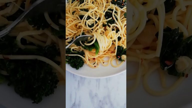 Easy Kale Pasta Recipe #shorts