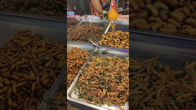 Street food #asmreating #asiafoods #seafood #food #seafoodrecipes #amazingfood #shorts #travel