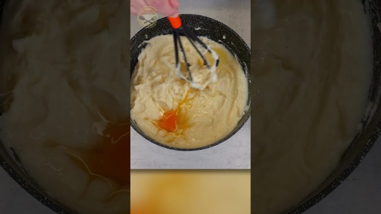 Κασερόπιτα με σπιτικό φύλλο και χορταστική γέμιση.