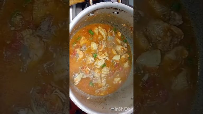 Chicken karahi recipe #shortsvideo #shortsyoutube #shortsviral #cooking #cookingvideo #cookingtips