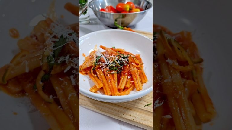 Pasta all'Arrabbiata Recipe #pasta #food #recipes #shorts #italiancusine #italiancook