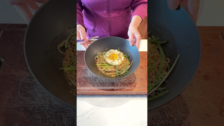 🍜😋 7 minute lazy noodles!!!! #noodles #easyrecipe